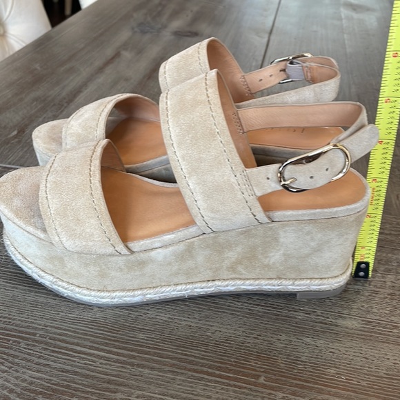 Joie 3” platform tan suede sandals with heel strap and gold buckle. Jute trim. - Picture 4 of 8